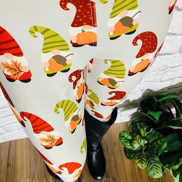 🍁🎃🍂 FALL GNOME PUMPKIN LEAVES LEGGINGS Women’s TC Tall & Curvy 14-22 XXL 1X 2X - Picture 3 of 14